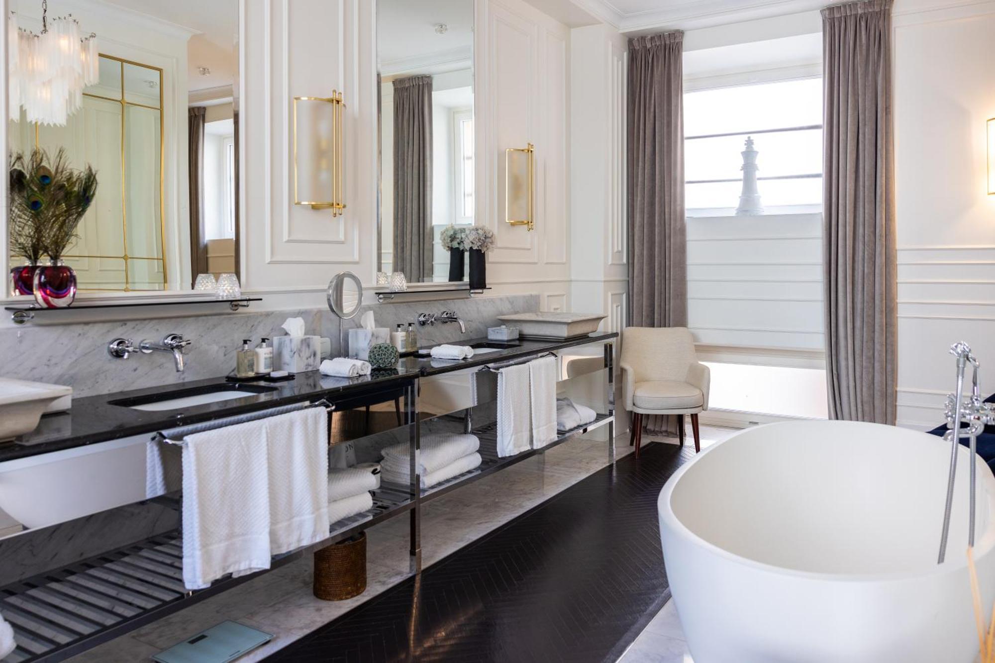 Hotel Vilon - Small Luxury Hotels Of The World Rome Exterior photo