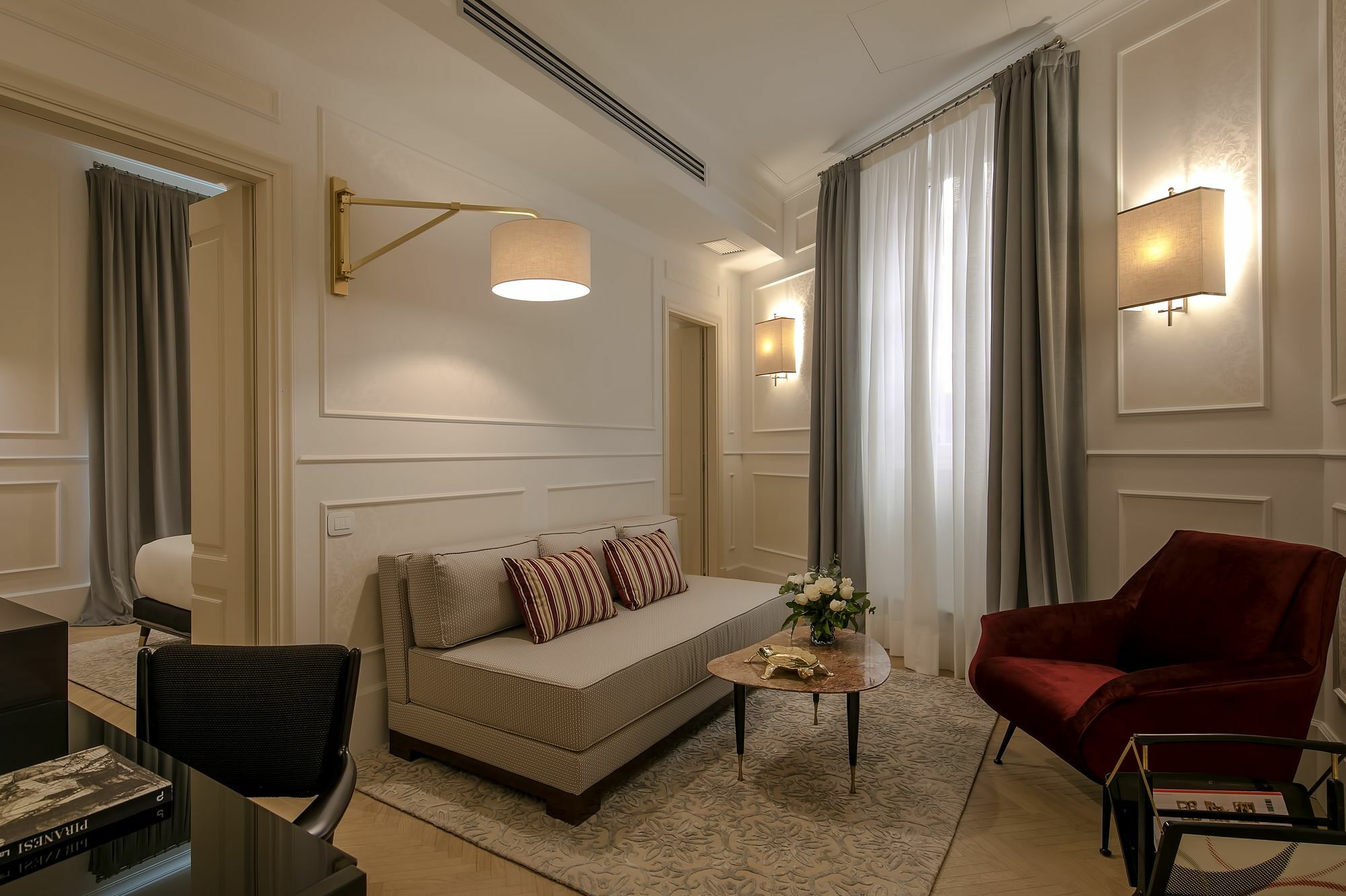 Hotel Vilon - Small Luxury Hotels Of The World Rome Exterior photo