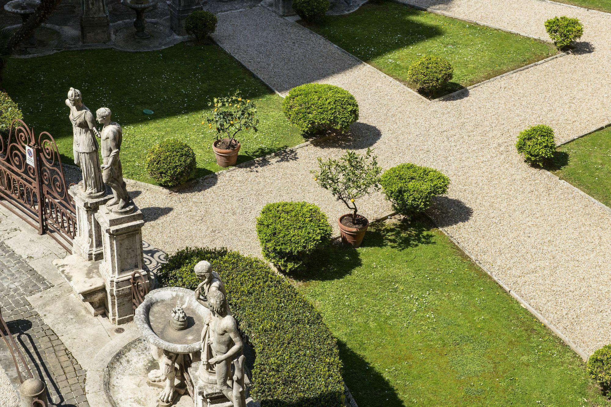 Hotel Vilon - Small Luxury Hotels Of The World Rome Exterior photo