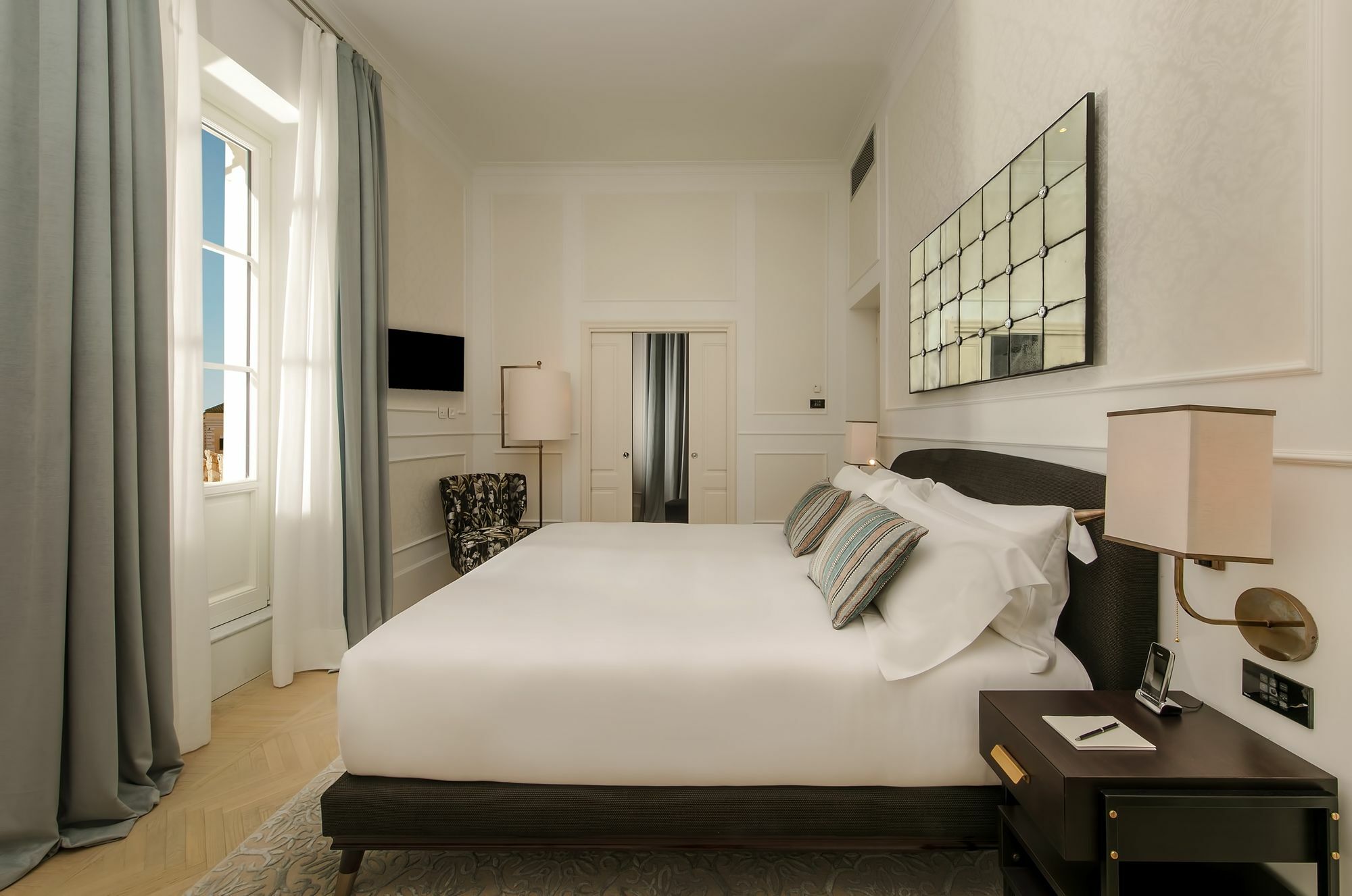 Hotel Vilon - Small Luxury Hotels Of The World Rome Exterior photo