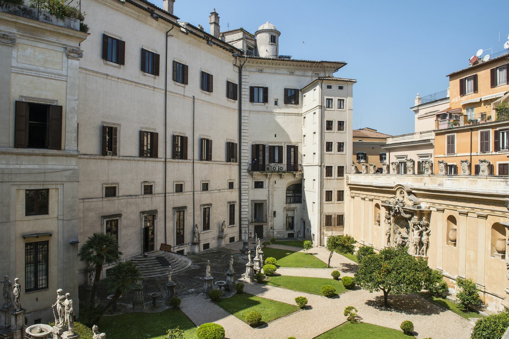 Hotel Vilon - Small Luxury Hotels Of The World Rome Exterior photo